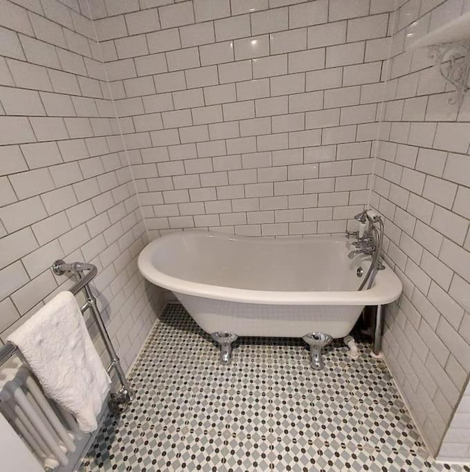 Lovely 1 Bed House In Largs, North Ayrshire Екстериор снимка